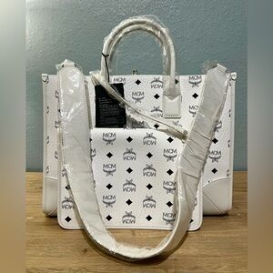 MCM Large Munchen Visetos Tote White